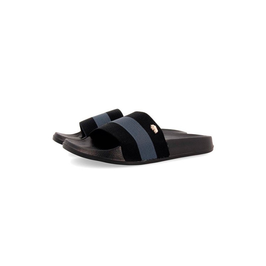 Men Shoes Gioseppo | Man Flip Flop Beach And Pool Grid Gioseppo In Black Model 59547